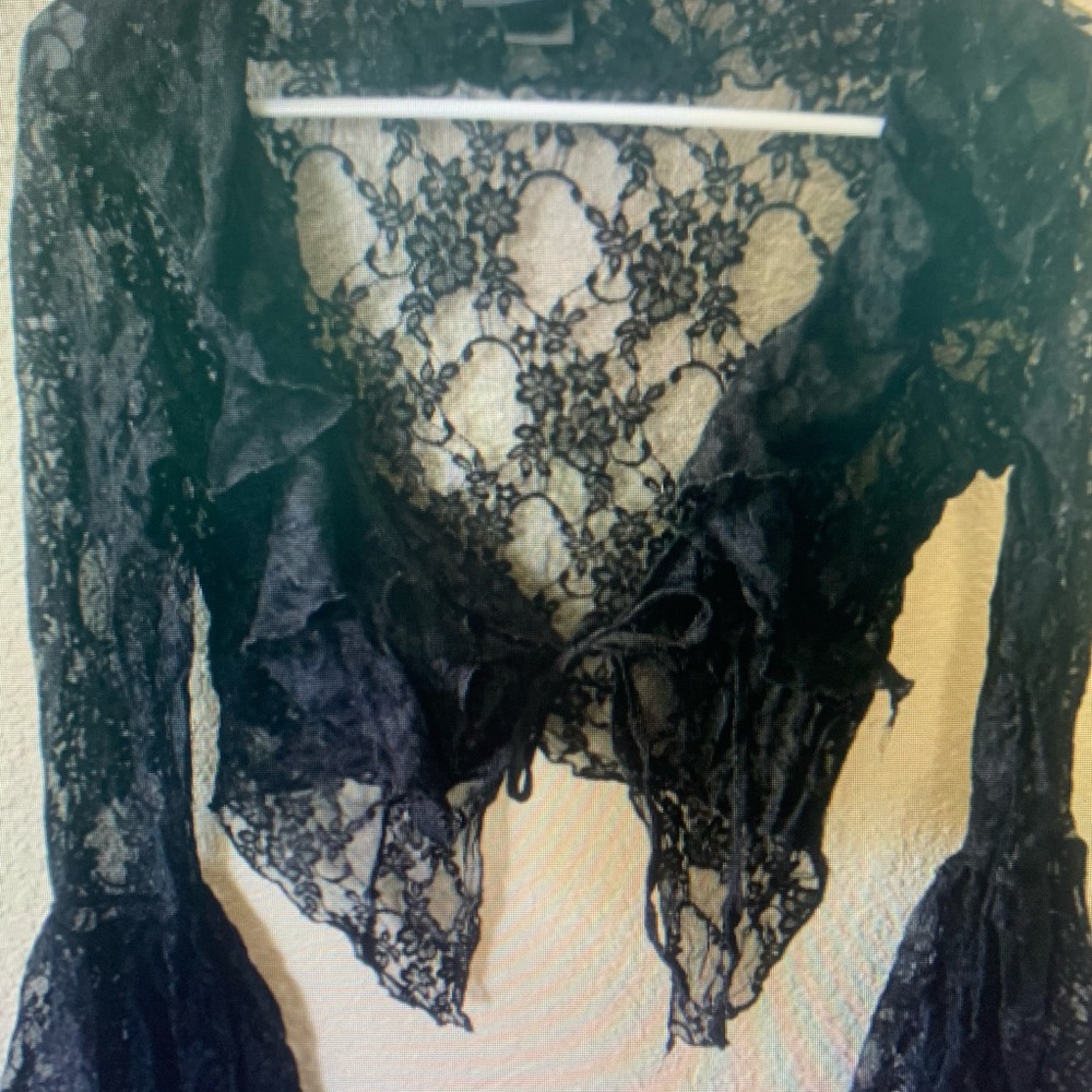Black Lace Floral Crop Top